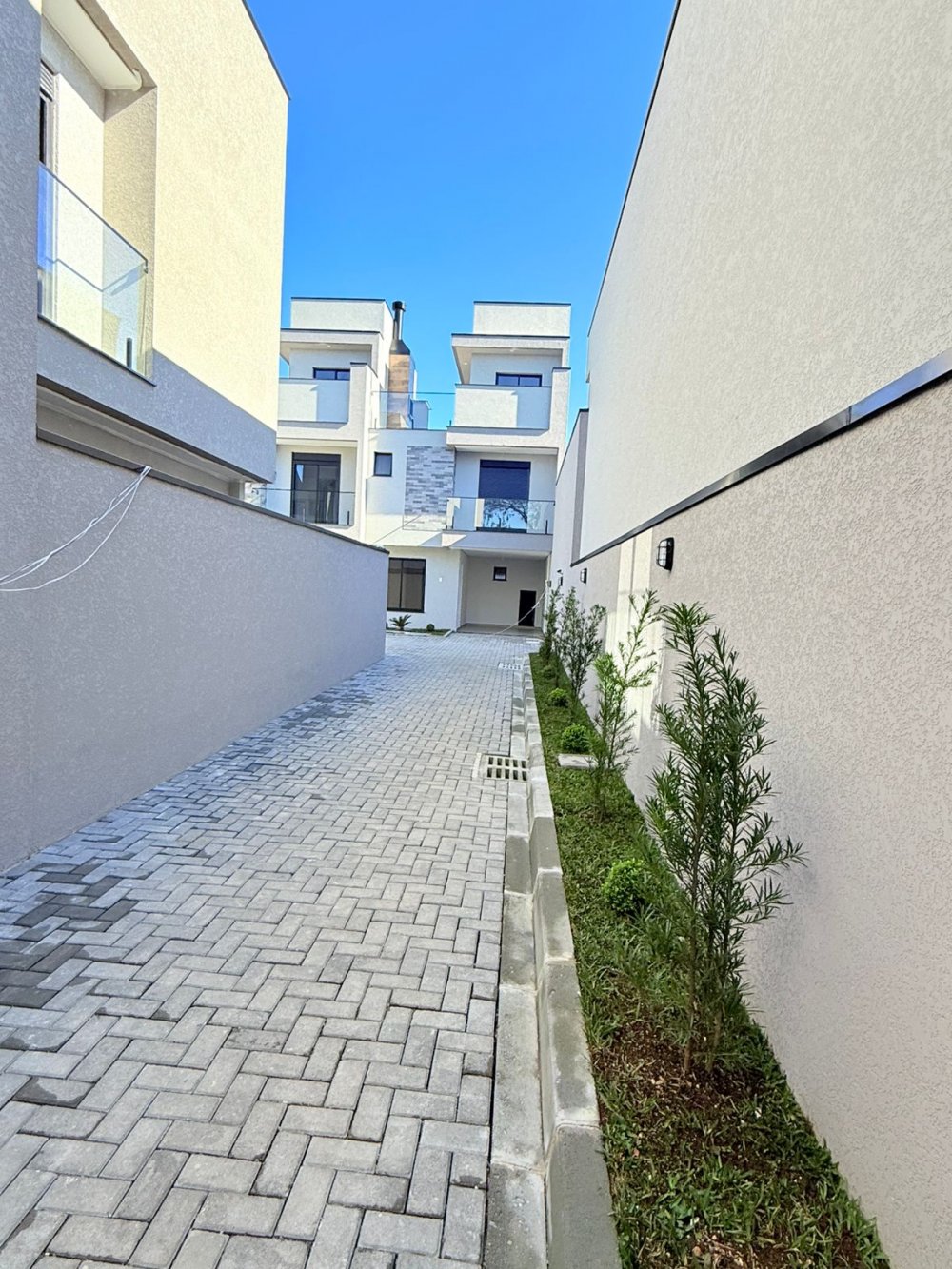 Sobrado - Venda - Capo da Imbuia - Curitiba - PR